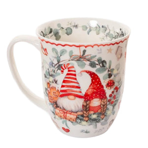 big mug, gnome wreath