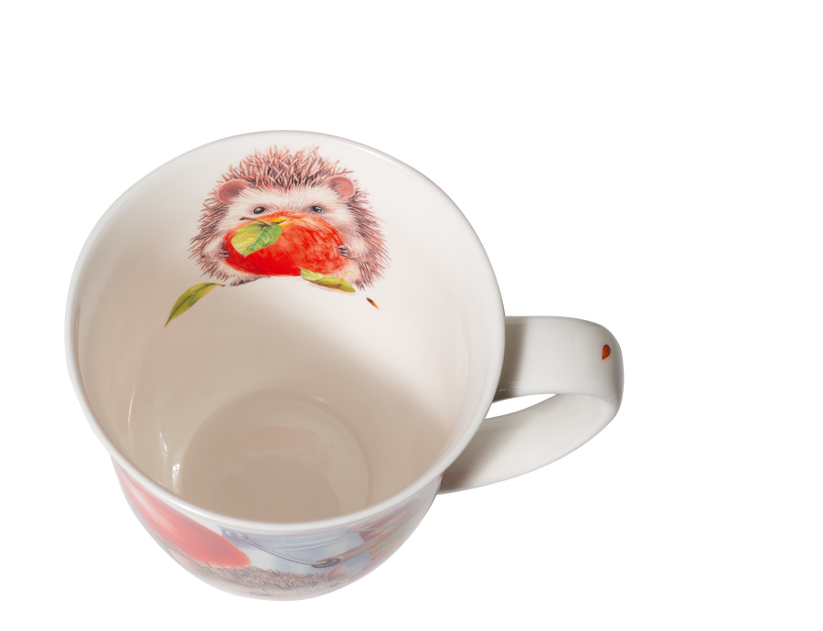big mug, hedgehog and apple